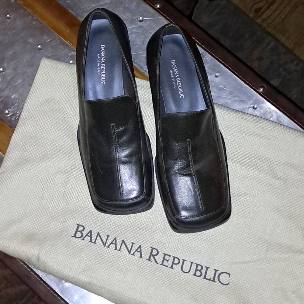 Banana Republic Dark Green Leather Loafers Sz 6.5